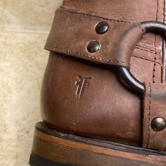 Frye short brown leather boot size 6.5 - Picture 2 of 5